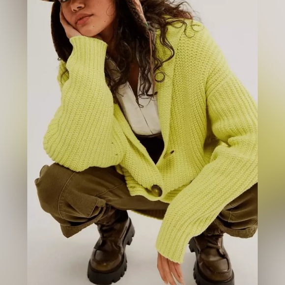 FREE PEOPLE Oversized Cardigan Sweater Coat Iguana Island Medium NWT - Picture 4 of 4